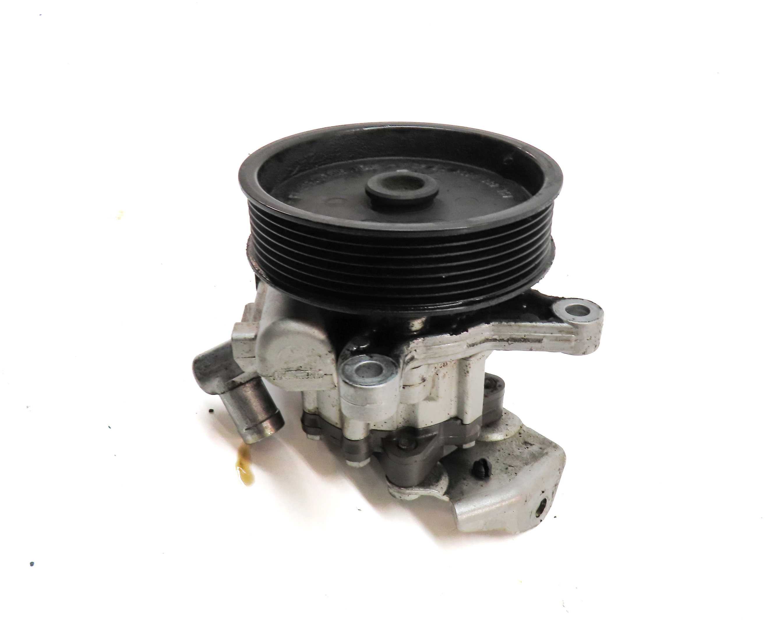08-13 MERCEDES GL ML R CLASS (W164 W251 X164) 3.0L DIESEL POWER STEERING PUMP — exact item pictured